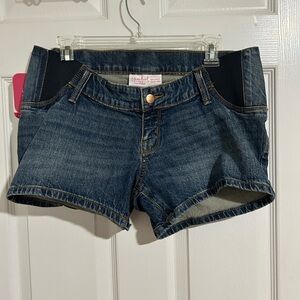 Isabel Maternity by Ingrid & Isabel Blue Jean Shorts